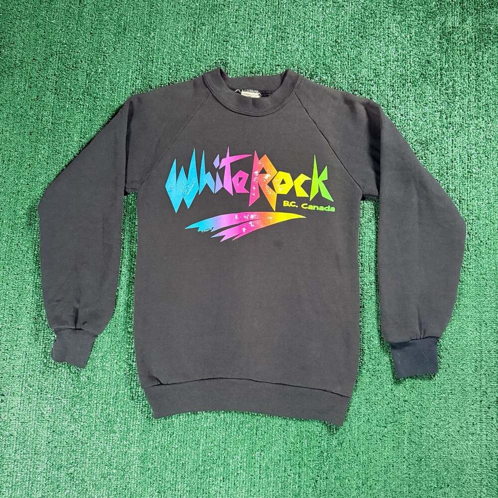Vintage 1990 Fruit of the Loom White Rock B.C. Canada Sweatshirt Small